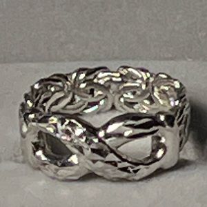 Byzantine infinity 925 Sterling Silver band ring size 6